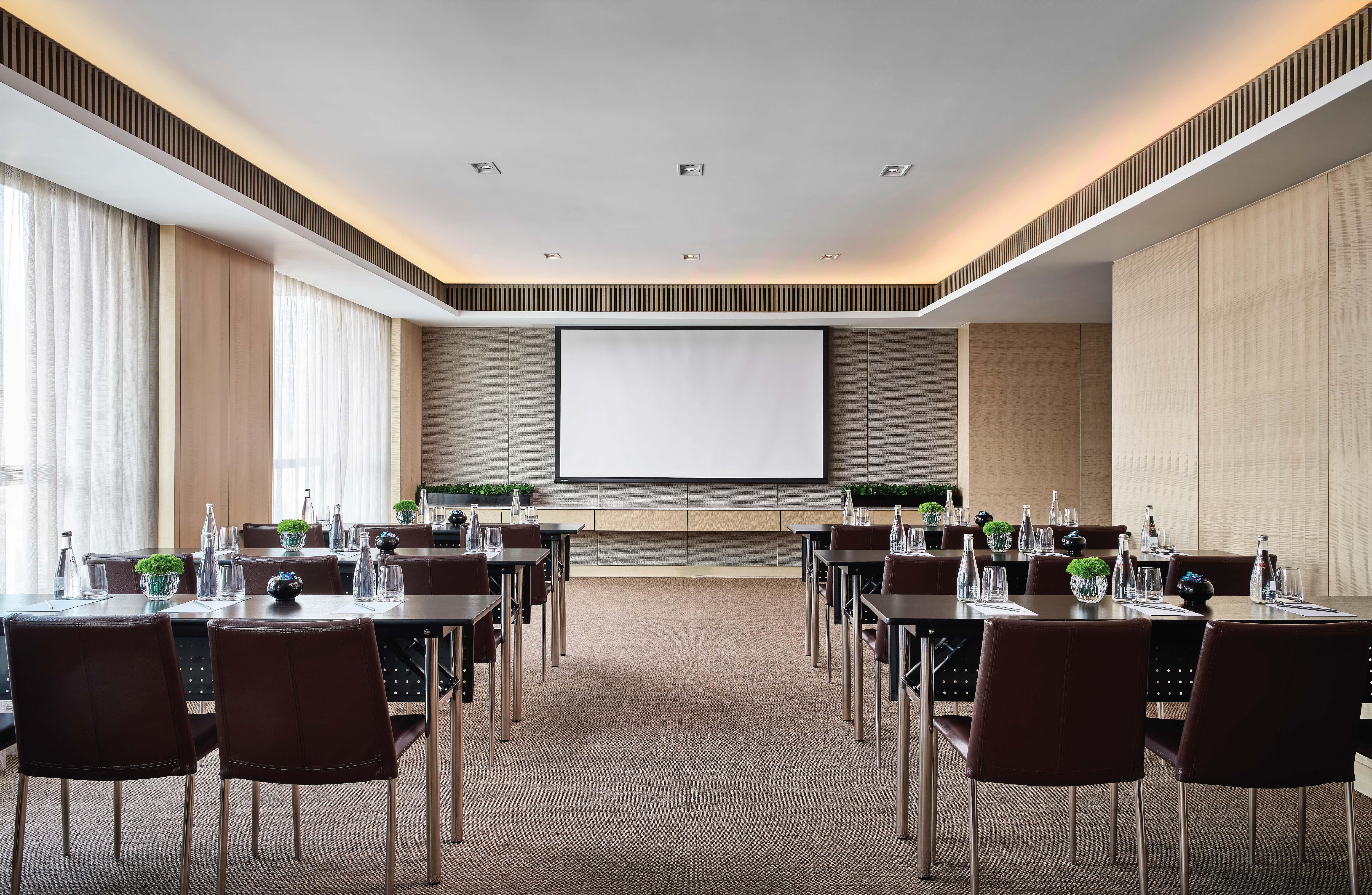 New World Saigon Hotel Хошимин Екстериор снимка Meeting room