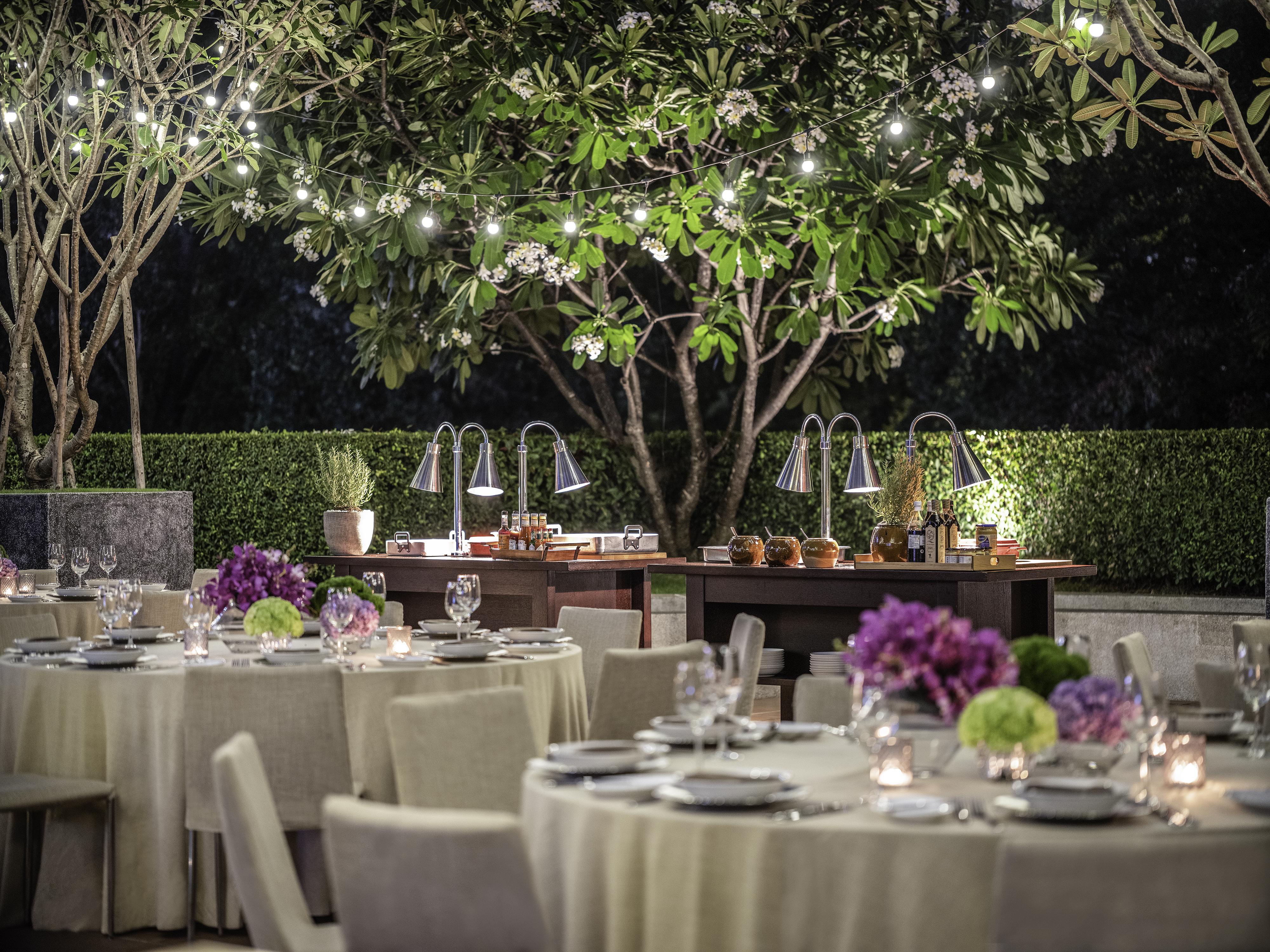 New World Saigon Hotel Хошимин Екстериор снимка The Garden at 1573